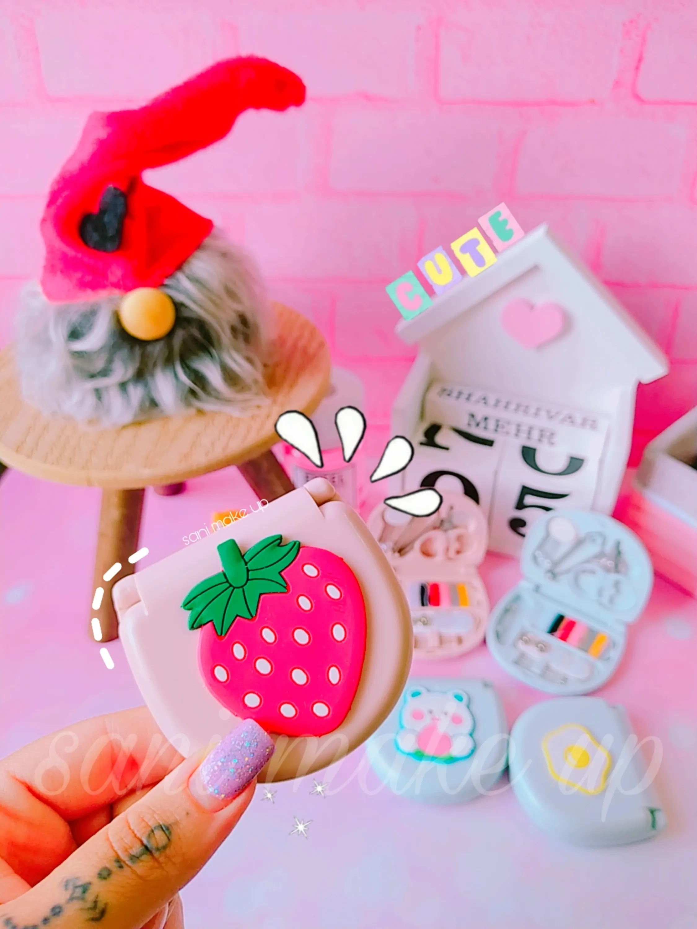 پک همراه لوازم خیاطی